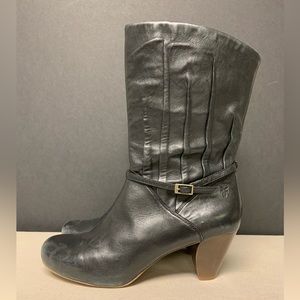 Frye Lisa Boots sz 8.5 Black Leather Pleated